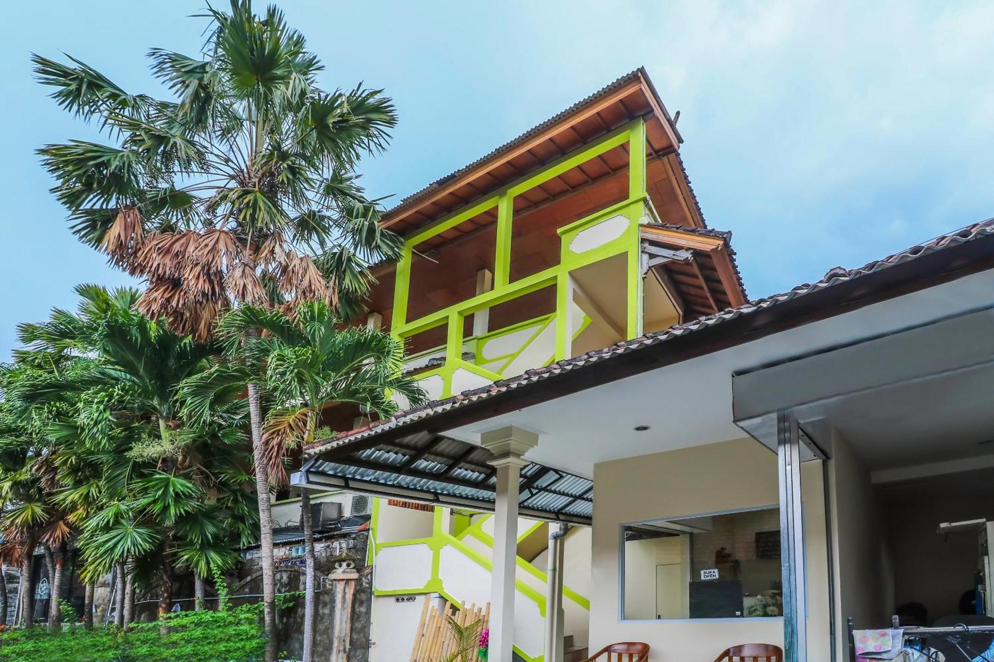 Oyo 2184 Nan Berlian Inn Legian  Exterior photo